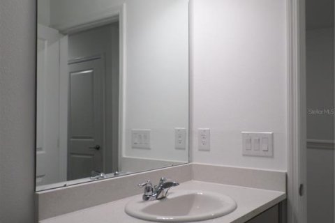 Townhouse in Wesley Chapel, Florida 3 bedrooms, 127.55 sq.m. № 1836872 - photo 12
