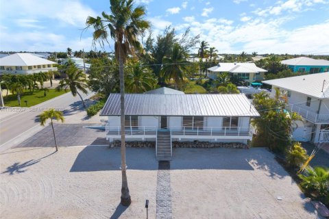 Villa ou maison à vendre à Big Pine Key, Floride: 3 chambres, 111.48 m2 № 2024812 - photo 3
