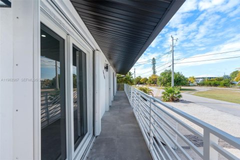 Villa ou maison à vendre à Big Pine Key, Floride: 3 chambres, 111.48 m2 № 2024812 - photo 13