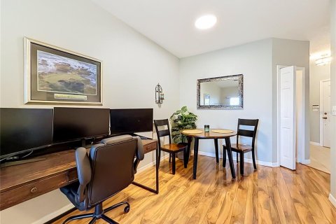 Condo in Orlando, Florida, 2 bedrooms № 2236219 - photo 7