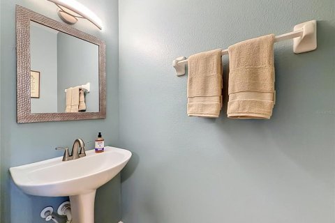 Condo in Orlando, Florida, 2 bedrooms № 2236219 - photo 16