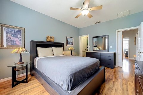 Condo in Orlando, Florida, 2 bedrooms № 2236219 - photo 23