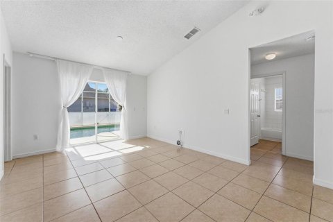 Villa ou maison à vendre à Kissimmee, Floride: 3 chambres, 99.22 m2 № 2095398 - photo 9