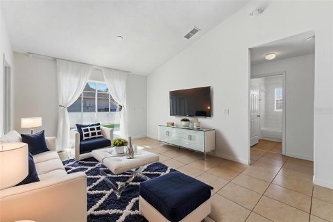 Villa ou maison à vendre à Kissimmee, Floride: 3 chambres, 99.22 m2 № 2095398 - photo 8
