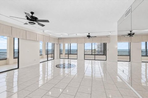 Condo in Sarasota, Florida, 3 bedrooms  № 2379407 - photo 13