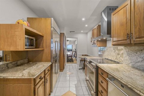 Condo in Sarasota, Florida, 3 bedrooms  № 2379407 - photo 15