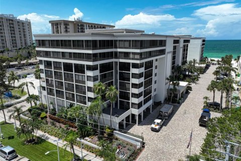Condo in Sarasota, Florida, 3 bedrooms  № 2379407