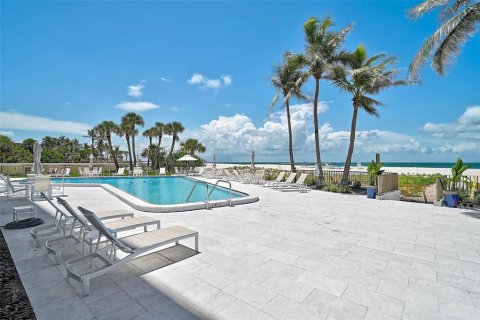 Condo in Sarasota, Florida, 3 bedrooms  № 2379407 - photo 29