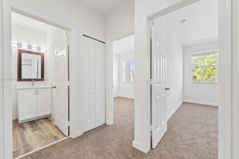 Adosado en venta en Homestead, Florida, 4 dormitorios, 172.05 m2 № 1961070 - foto 21