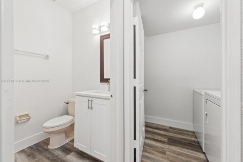 Adosado en venta en Homestead, Florida, 4 dormitorios, 172.05 m2 № 1961070 - foto 9