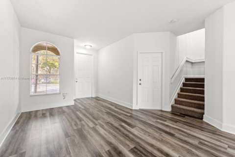 Adosado en venta en Homestead, Florida, 4 dormitorios, 172.05 m2 № 1961070 - foto 5