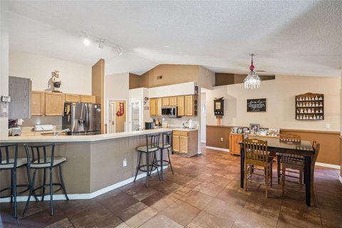 House in Deltona, Florida 4 bedrooms, 207.73 sq.m. № 2222274 - photo 20