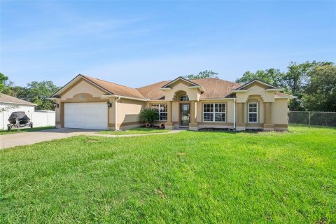 House in Deltona, Florida 4 bedrooms, 207.73 sq.m. № 2222274 - photo 4