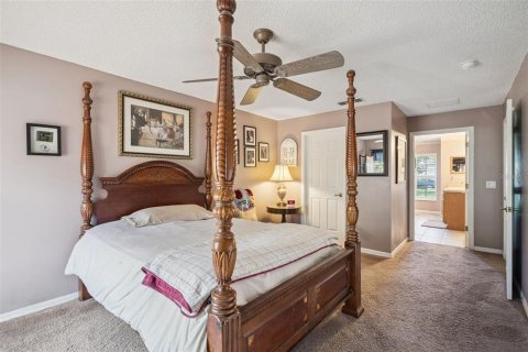 House in Deltona, Florida 4 bedrooms, 207.73 sq.m. № 2222274 - photo 26