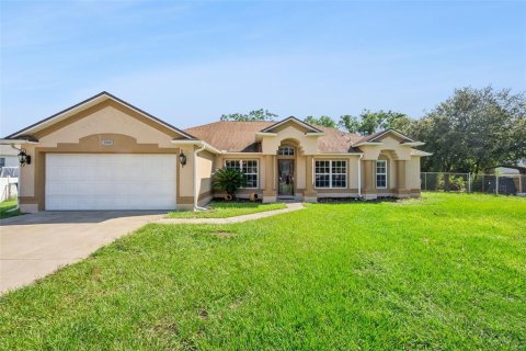 House in Deltona, Florida 4 bedrooms, 207.73 sq.m. № 2222274