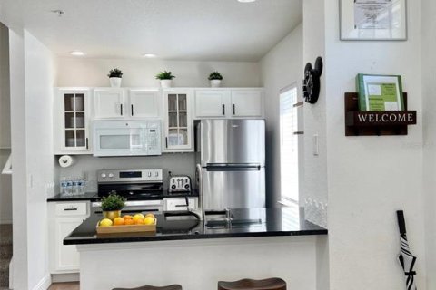 Condominio en venta en Kissimmee, Florida, 4 dormitorios, 136.57 m2 № 1732392 - foto 8