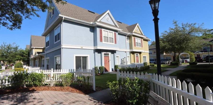 Condominio en Kissimmee, Florida, 4 dormitorios  № 1732392