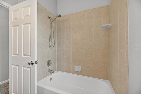 House in Valrico, Florida 5 bedrooms, 257.62 sq.m. № 1871145 - photo 21