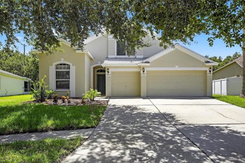 House in Valrico, Florida 5 bedrooms, 257.62 sq.m. № 1871145 - photo 1