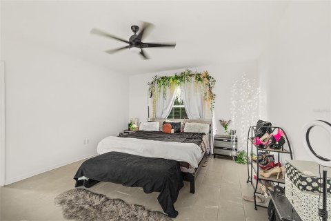 House in Palm Coast, Florida 4 bedrooms, 190.54 sq.m. № 1773693 - photo 19