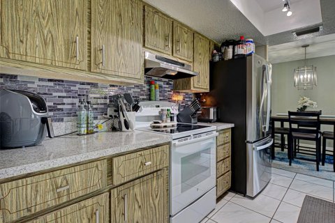 House in Port Charlotte, Florida 2 bedrooms, 110.18 sq.m. № 1776768 - photo 14