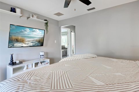 House in Port Charlotte, Florida 2 bedrooms, 110.18 sq.m. № 1776768 - photo 19