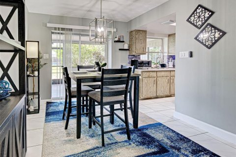 House in Port Charlotte, Florida 2 bedrooms, 110.18 sq.m. № 1776768 - photo 9