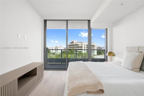 Copropriété à louer à Bay Harbor Islands, Floride: 2 chambres, 172.89 m2 № 2242607 - photo 24