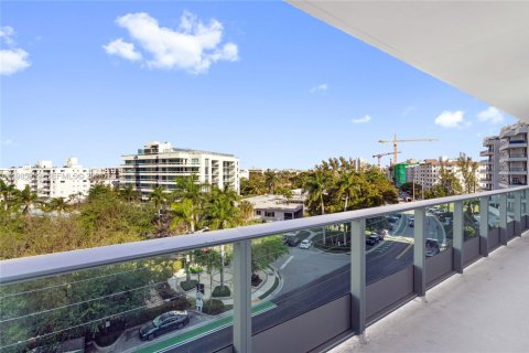 Copropriété à louer à Bay Harbor Islands, Floride: 2 chambres, 172.89 m2 № 2242607 - photo 6
