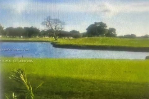 Купить кондоминиум в Майами, Флорида 3 спальни, 108.42м2, № 2010106 - фото 14