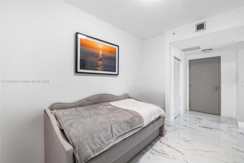 Купить кондоминиум в Майами, Флорида 1 спальня, 82.5м2, № 1958148 - фото 18