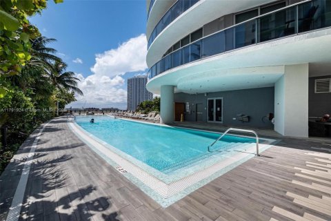 Купить кондоминиум в Майами, Флорида 1 спальня, 82.5м2, № 1958148 - фото 27