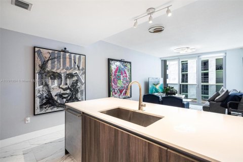 Купить кондоминиум в Майами, Флорида 1 спальня, 82.5м2, № 1958148 - фото 10