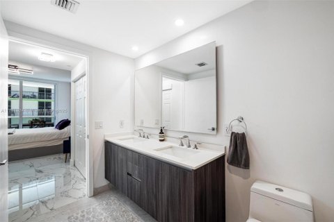 Купить кондоминиум в Майами, Флорида 1 спальня, 82.5м2, № 1958148 - фото 15