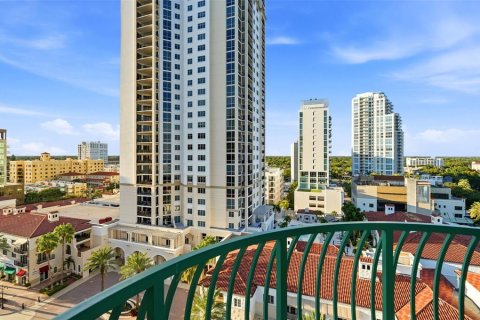 Copropriété à vendre à Saint Petersburg, Floride: 3 chambres, 241.55 m2 № 2400207 - photo 27