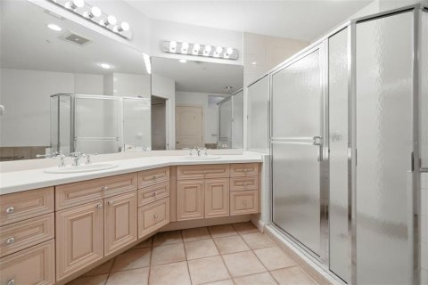 Copropriété à vendre à Saint Petersburg, Floride: 3 chambres, 241.55 m2 № 2400207 - photo 24