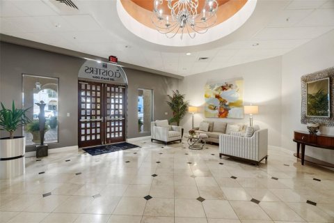 Copropriété à vendre à Saint Petersburg, Floride: 3 chambres, 241.55 m2 № 2400207 - photo 6