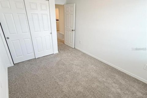 Touwnhouse à louer à Clermont, Floride: 3 chambres, 137.96 m2 № 2359398 - photo 4