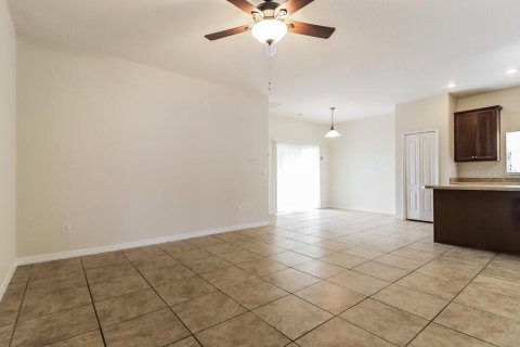 Villa ou maison à louer à Sanford, Floride: 3 chambres, 162.67 m2 № 2419559 - photo 5