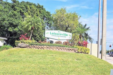 Villa ou maison à vendre à Pompano Beach, Floride: 2 chambres, 123.65 m2 № 1964707 - photo 30