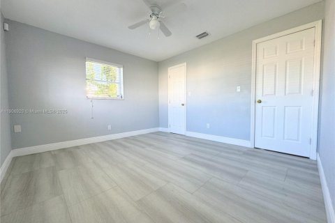 Villa ou maison à vendre à Pompano Beach, Floride: 2 chambres, 123.65 m2 № 1964707 - photo 14