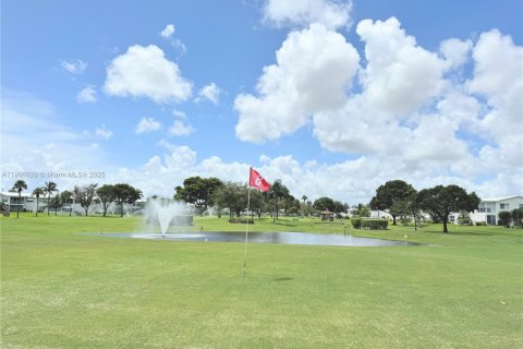 Villa ou maison à vendre à Pompano Beach, Floride: 2 chambres, 123.65 m2 № 1964707 - photo 27