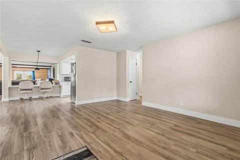 Villa ou maison à vendre à Clermont, Floride: 4 chambres, 256.04 m2 № 2197168 - photo 3