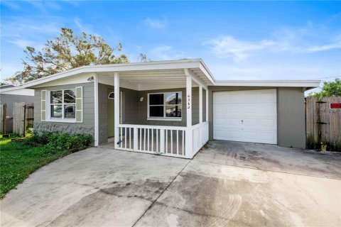 Villa ou maison à Pinellas Park, Floride 3 chambres, 94.48 m2 № 2115102