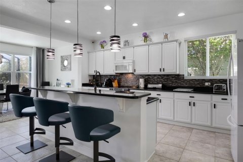 Casa en venta en Orlando, Florida, 4 dormitorios, 231.79 m2 № 1659870 - foto 15