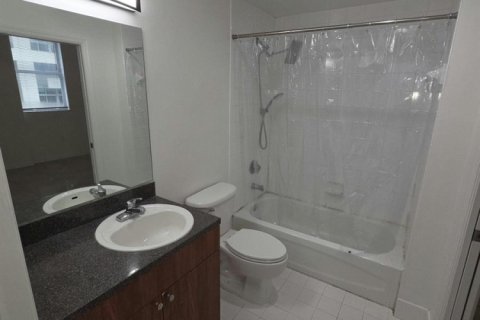 Condo in Miami, Florida, 1 bedroom  № 2399629 - photo 16