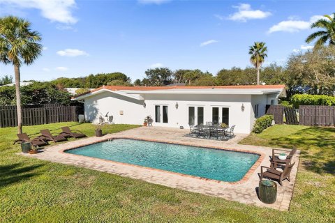 Villa ou maison à Sea Ranch Lakes, Floride 3 chambres, 250.46 m2 № 2270111