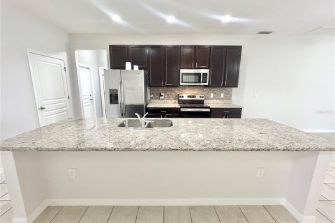 Villa ou maison à louer à Groveland, Floride: 4 chambres, 174.01 m2 № 1903230 - photo 5