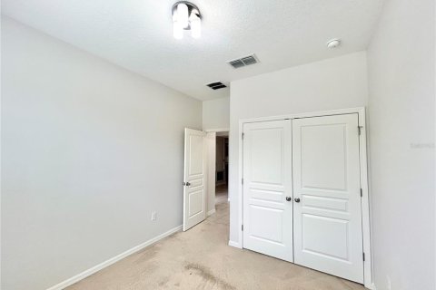 Villa ou maison à louer à Groveland, Floride: 4 chambres, 174.01 m2 № 1903230 - photo 10