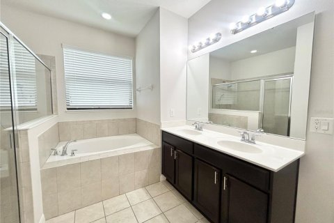 Villa ou maison à louer à Groveland, Floride: 4 chambres, 174.01 m2 № 1903230 - photo 18